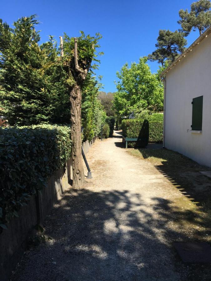 Les Pins Ensoleilles Lägenhet Saint-Georges-de-Didonne Exteriör bild